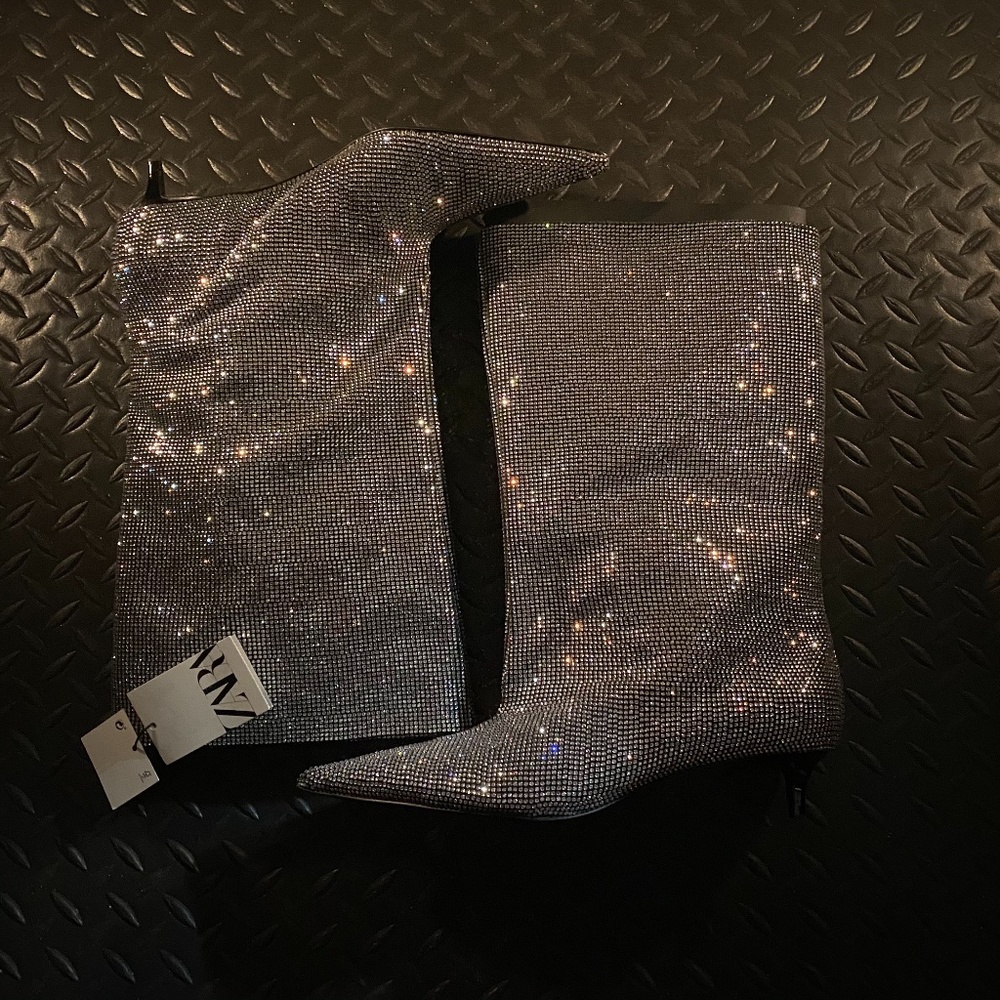 💎 Zara Heeled Sparkly Boots "Silver" 💎 - Picture 14 of 16